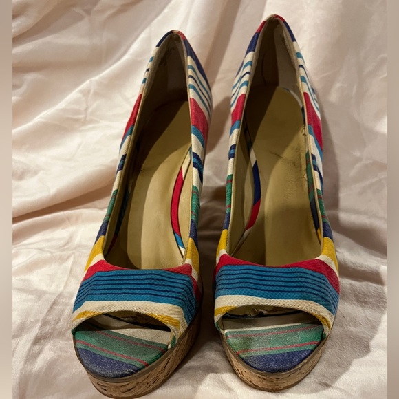 Peep toe wedge multi colored sandals - Picture 3 of 7